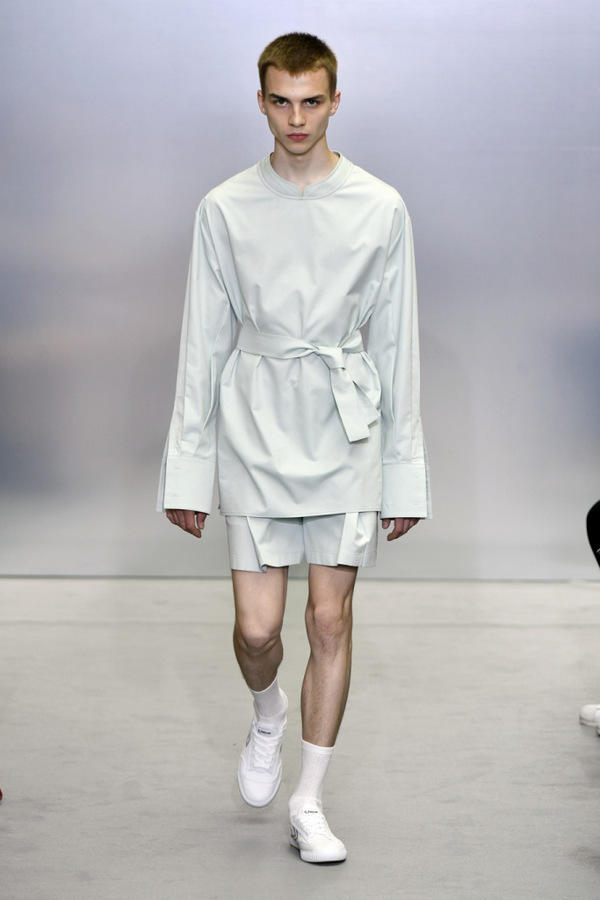 Sean Suen S/S 2018 Sean Suen S/S 2018 Vanity Teen 虚荣青年 Lifestyle & new faces magazine