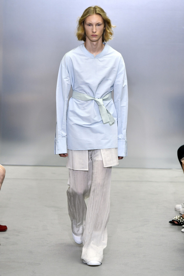 Sean Suen S/S 2018 Sean Suen S/S 2018 Vanity Teen 虚荣青年 Lifestyle & new faces magazine