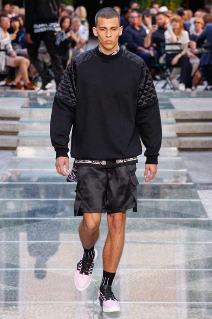 Versace S/S 2018 Versace S/S 2018 Vanity Teen 虚荣青年 Lifestyle & new faces magazine