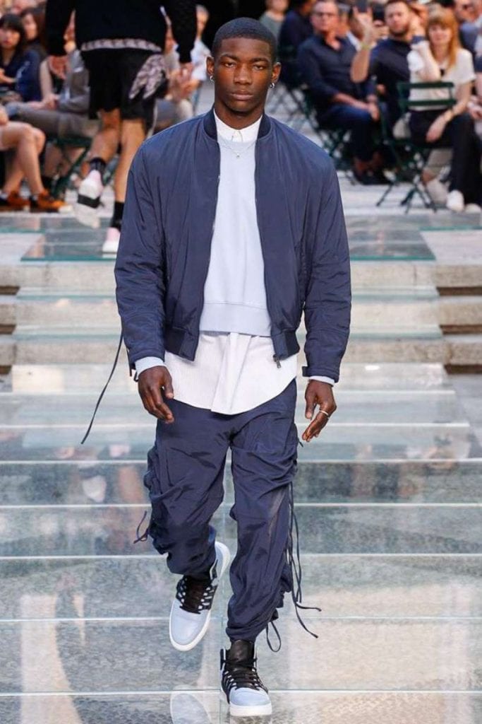 Versace S/S 2018 Versace S/S 2018 Vanity Teen 虚荣青年 Lifestyle & new faces magazine