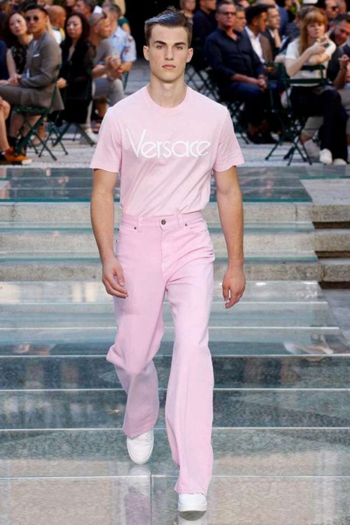 Versace S/S 2018 Versace S/S 2018 Vanity Teen 虚荣青年 Lifestyle & new faces magazine