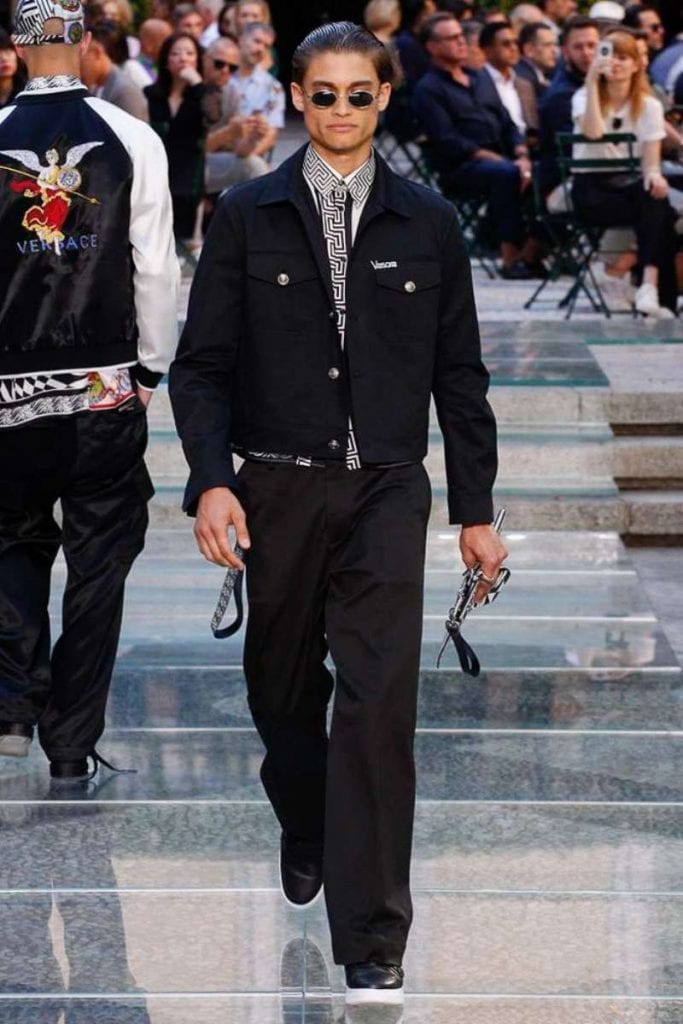 Versace S/S 2018 Versace S/S 2018 Vanity Teen 虚荣青年 Lifestyle & new faces magazine