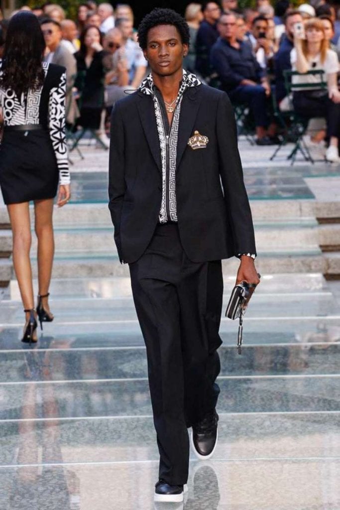 Versace S/S 2018 Versace S/S 2018 Vanity Teen 虚荣青年 Lifestyle & new faces magazine