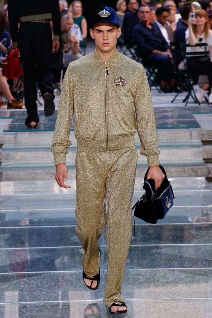 Versace S/S 2018 Versace S/S 2018 Vanity Teen 虚荣青年 Lifestyle & new faces magazine