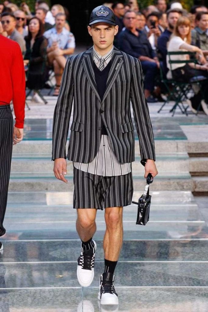 Versace S/S 2018 Versace S/S 2018 Vanity Teen 虚荣青年 Lifestyle & new faces magazine