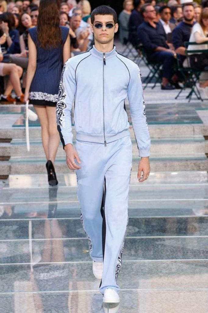 Versace S/S 2018 Versace S/S 2018 Vanity Teen 虚荣青年 Lifestyle & new faces magazine