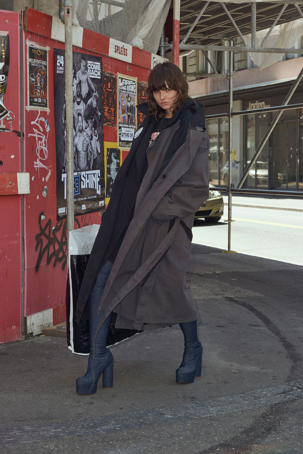 Vetements S/S 2018 Vetements S/S 2018 Vanity Teen 虚荣青年