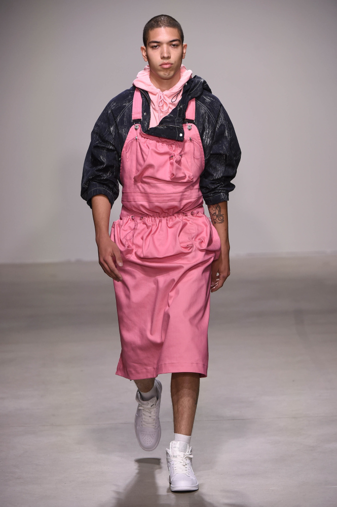 Feng Chen Wang S/S 2018 Feng Chen Wang S/S 2018 Vanity Teen 虚荣青年 Lifestyle & new faces magazine