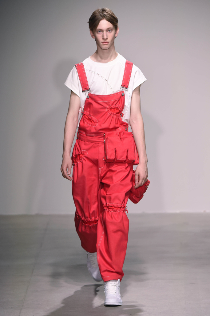 Feng Chen Wang S/S 2018 Feng Chen Wang S/S 2018 Vanity Teen 虚荣青年 Lifestyle & new faces magazine