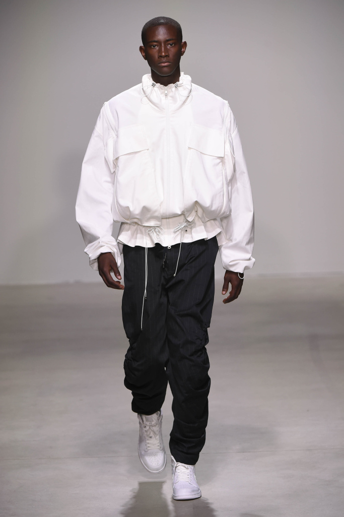 Feng Chen Wang S/S 2018 Feng Chen Wang S/S 2018 Vanity Teen 虚荣青年 Lifestyle & new faces magazine