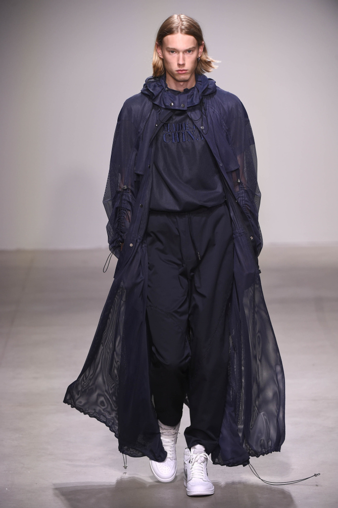 Feng Chen Wang S/S 2018 Feng Chen Wang S/S 2018 Vanity Teen 虚荣青年 Lifestyle & new faces magazine