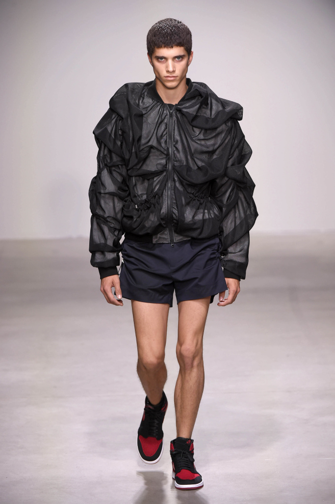 Feng Chen Wang S/S 2018 Feng Chen Wang S/S 2018 Vanity Teen 虚荣青年 Lifestyle & new faces magazine