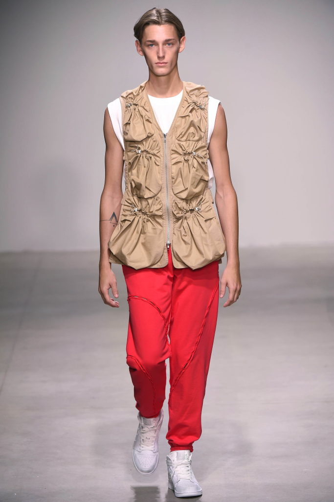 Feng Chen Wang S/S 2018 Feng Chen Wang S/S 2018 Vanity Teen 虚荣青年 Lifestyle & new faces magazine