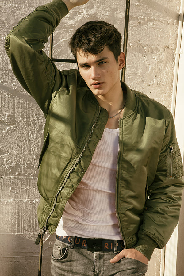 New Kids On The Rooftop by Diego Roldan New Kids On The Rooftop by Diego Roldan Vanity Teen 虚荣青年 Lifestyle & new faces magazine