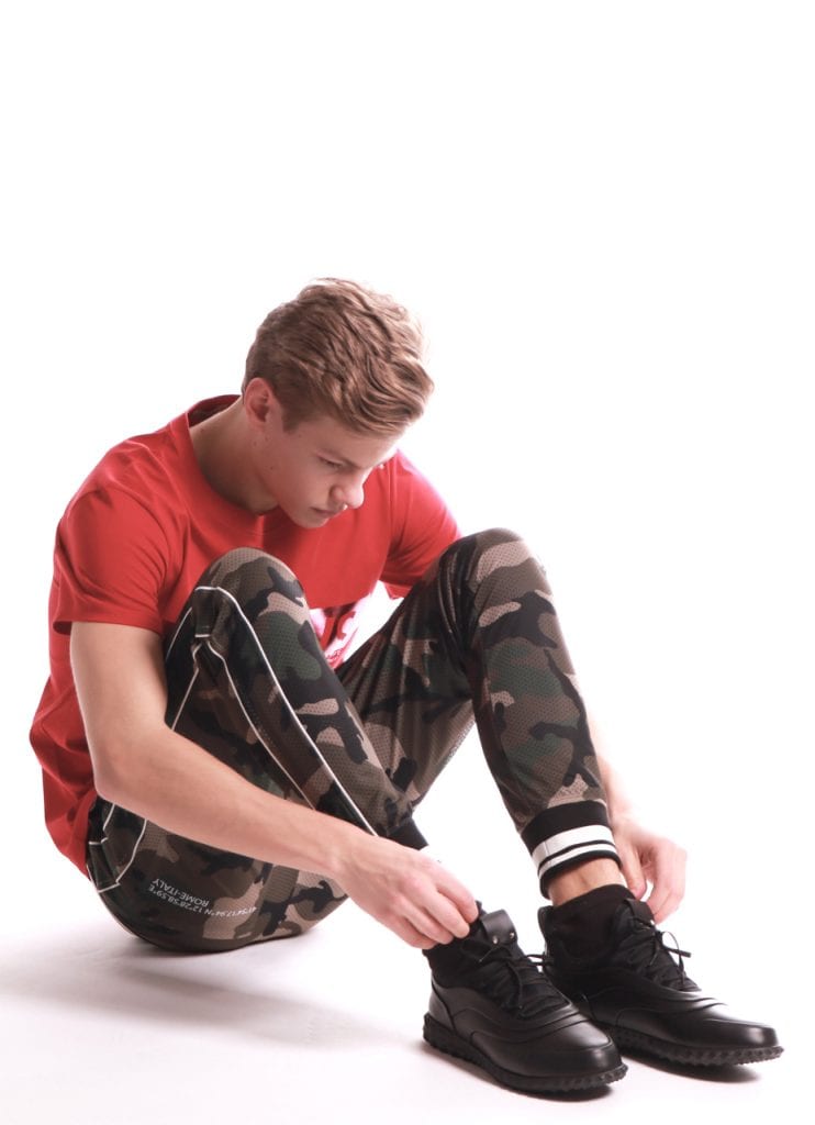 Florian Macek by Stephan Mientus Florian Macek by Stephan Mientus Vanity Teen 虚荣青年 Lifestyle & new faces magazine