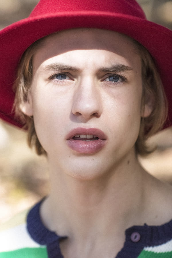 Gray Eberley by David Macke Gray Eberley by David Macke Vanity Teen 虚荣青年 Lifestyle & new faces magazine