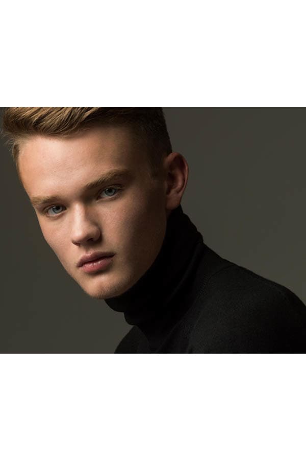 Only The Lonely Can Play by Jay Mathews Only The Lonely Can Play by Jay Mathews Vanity Teen 虚荣青年 Lifestyle & new faces magazine