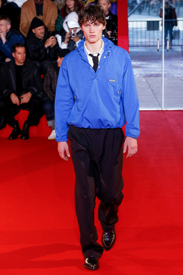 Off-White F/W 2018 Off-White F/W 2018 Vanity Teen 虚荣青年 Lifestyle & new faces magazine