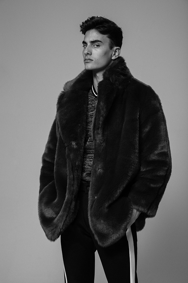 Manu Villasante by Juanchy García Manu Villasante by Juanchy García Vanity Teen 虚荣青年 Lifestyle & new faces magazine