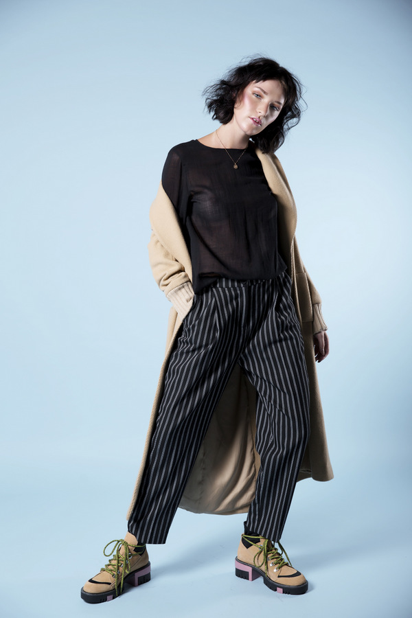 Lean Into It: Julie Hoogenberk by Elza van der Saag Lean Into It: Julie Hoogenberk by Elza van der Saag Vanity Teen 虚荣青年 Lifestyle & new faces magazine