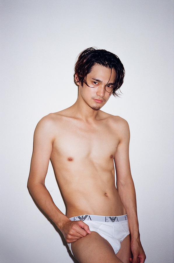 NEW FACES Bank Chuang by 526 NEW FACES Bank Chuang by 526 Vanity Teen 虚荣青年 Lifestyle & new faces magazine