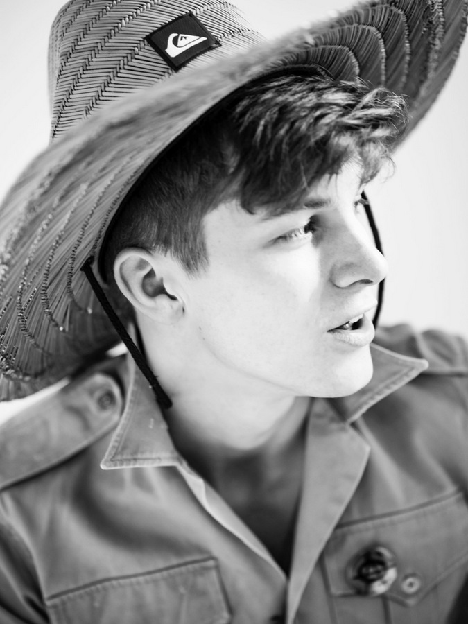 May Life’s Simple Pleasures Be Yours in Good Measure by David Macke May Life’s Simple Pleasures Be Yours in Good Measure by David Macke Vanity Teen 虚荣青年 Lifestyle & new faces magazine