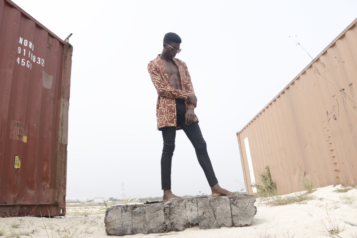 Uncontrolled Moves by Ofure Ighalo Uncontrolled Moves by Ofure Ighalo Vanity Teen 虚荣青年 Lifestyle & new faces magazine