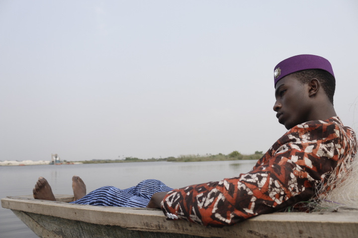 Uncontrolled Moves by Ofure Ighalo Uncontrolled Moves by Ofure Ighalo Vanity Teen 虚荣青年 Lifestyle & new faces magazine