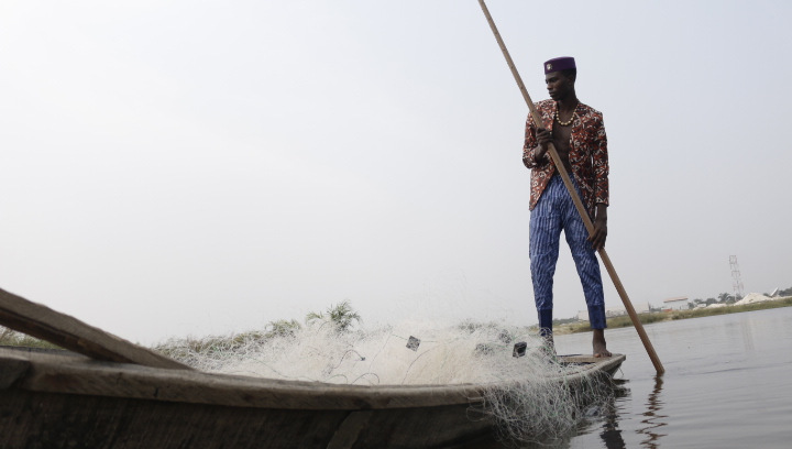 Uncontrolled Moves by Ofure Ighalo Uncontrolled Moves by Ofure Ighalo Vanity Teen 虚荣青年 Lifestyle & new faces magazine