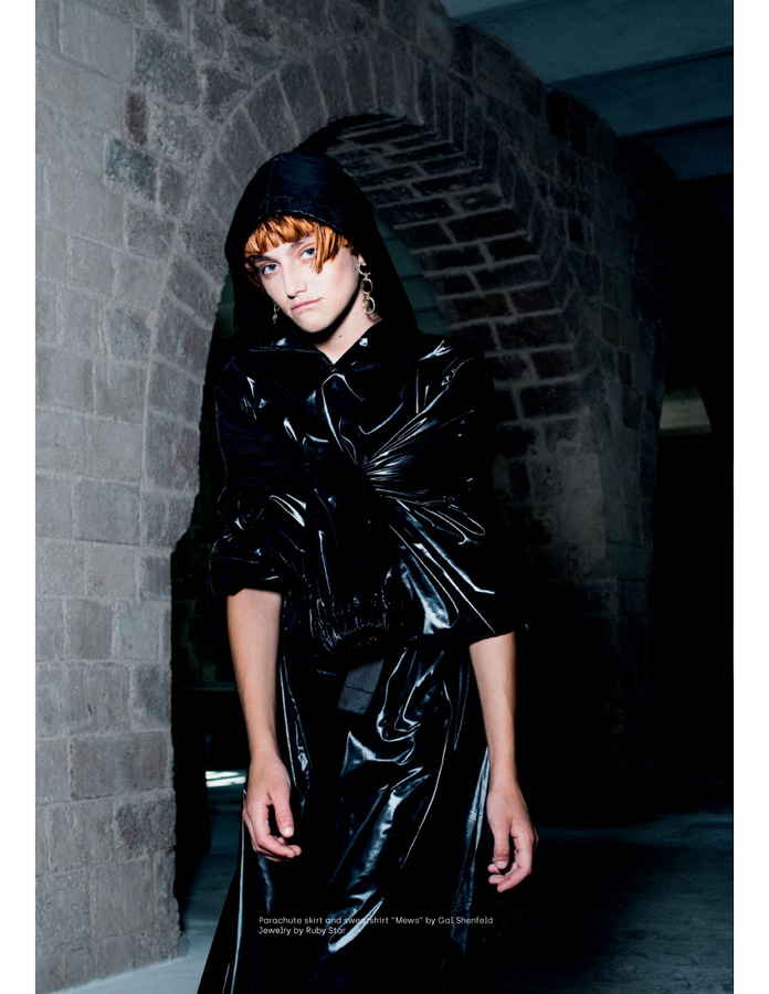 VT Girl FW 17.18: Adi Spiegelman by Daniel Jackont & Mor Pozniak VT Girl FW 17.18: Adi Spiegelman by Daniel Jackont & Mor Pozniak Vanity Teen 虚荣青年 Lifestyle & new faces magazine