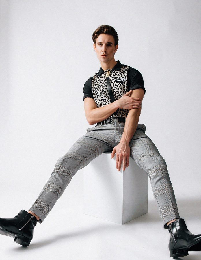 Suavecito by Jian Von Esmane Suavecito by Jian Von Esmane Vanity Teen 虚荣青年 Lifestyle & new faces magazine