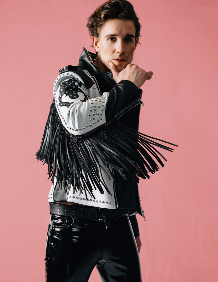 Suavecito by Jian Von Esmane Suavecito by Jian Von Esmane Vanity Teen 虚荣青年 Lifestyle & new faces magazine