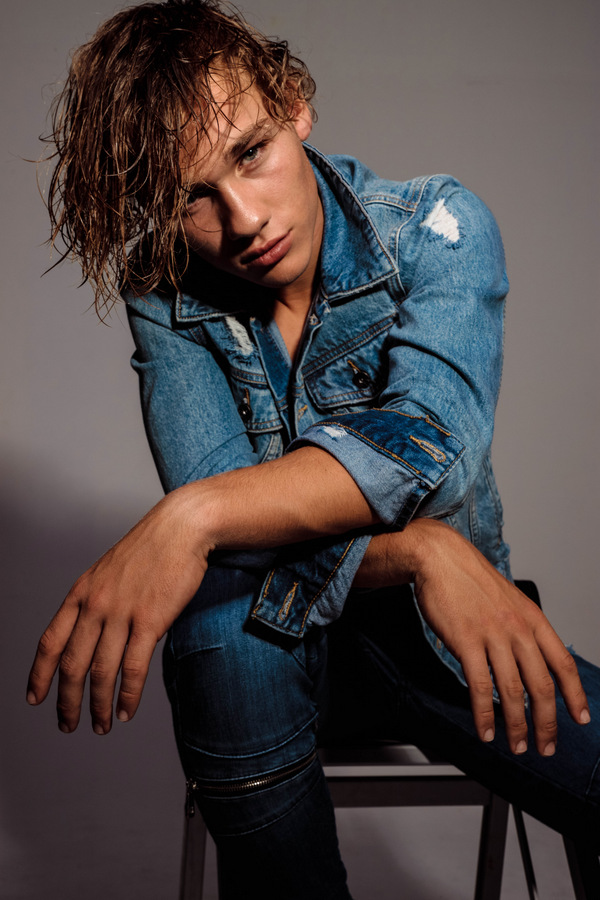 Charlie Di Stefano by Michelle Lancaster Charlie Di Stefano by Michelle Lancaster Vanity Teen 虚荣青年 Lifestyle & new faces magazine