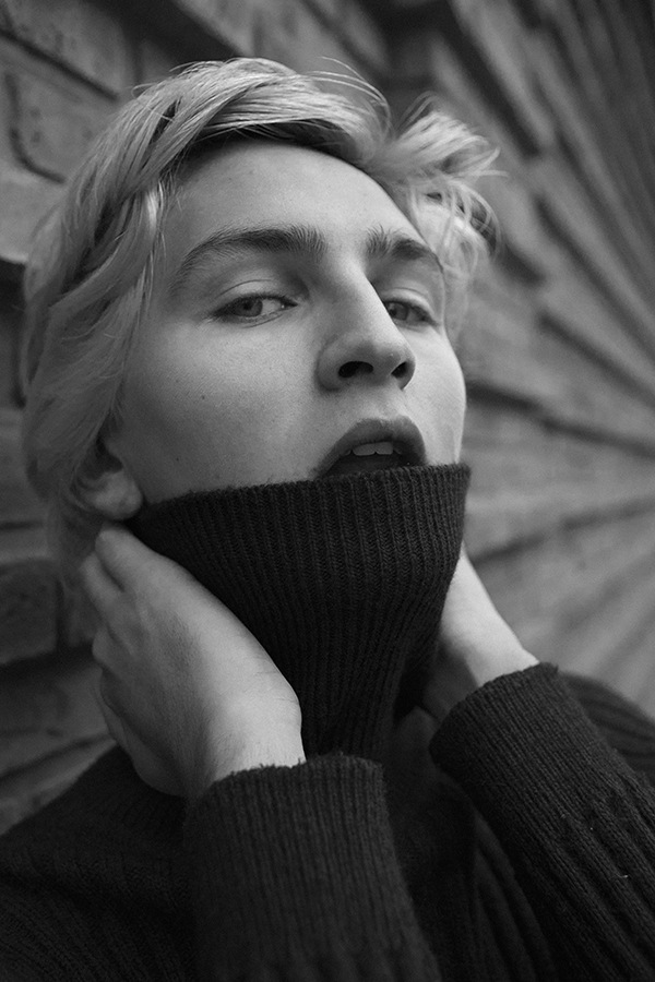 Orange Is The New Black by Santiago Moreno Orange Is The New Black by Santiago Moreno Vanity Teen 虚荣青年 Lifestyle & new faces magazine