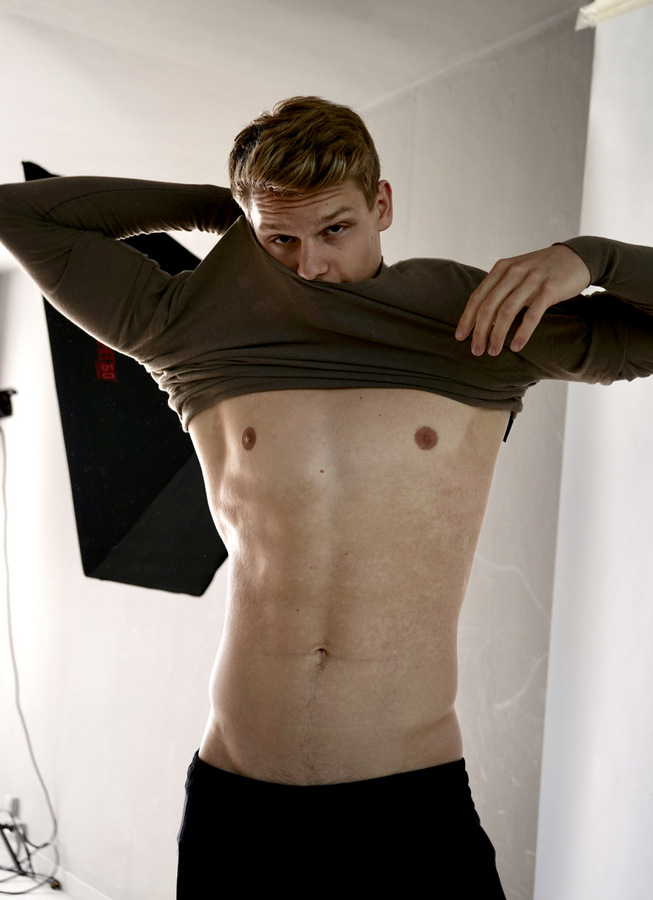 Timo Zwiesigk by Stephan Mientus Timo Zwiesigk by Stephan Mientus Vanity Teen 虚荣青年 Lifestyle & new faces magazine