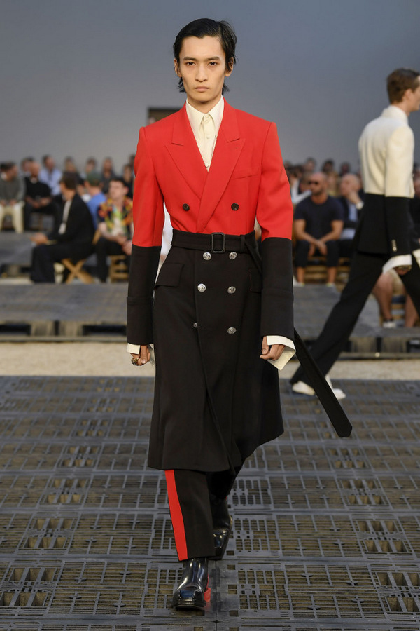 Alexander McQueen S/S 2019 Alexander McQueen S/S 2019 Vanity Teen 虚荣青年 Lifestyle & new faces magazine