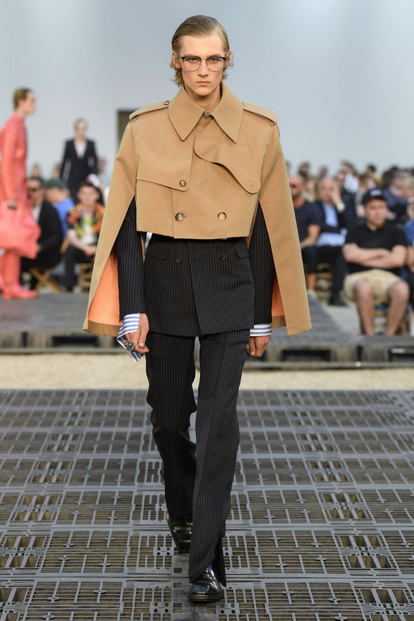 Alexander McQueen S/S 2019 Alexander McQueen S/S 2019 Vanity Teen 虚荣青年 Lifestyle & new faces magazine