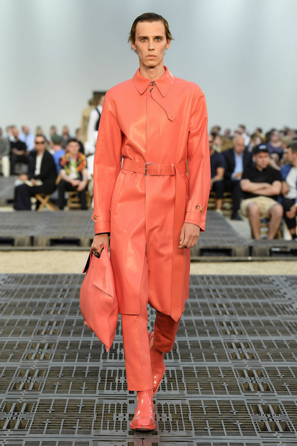 Alexander McQueen S/S 2019 Alexander McQueen S/S 2019 Vanity Teen 虚荣青年 Lifestyle & new faces magazine