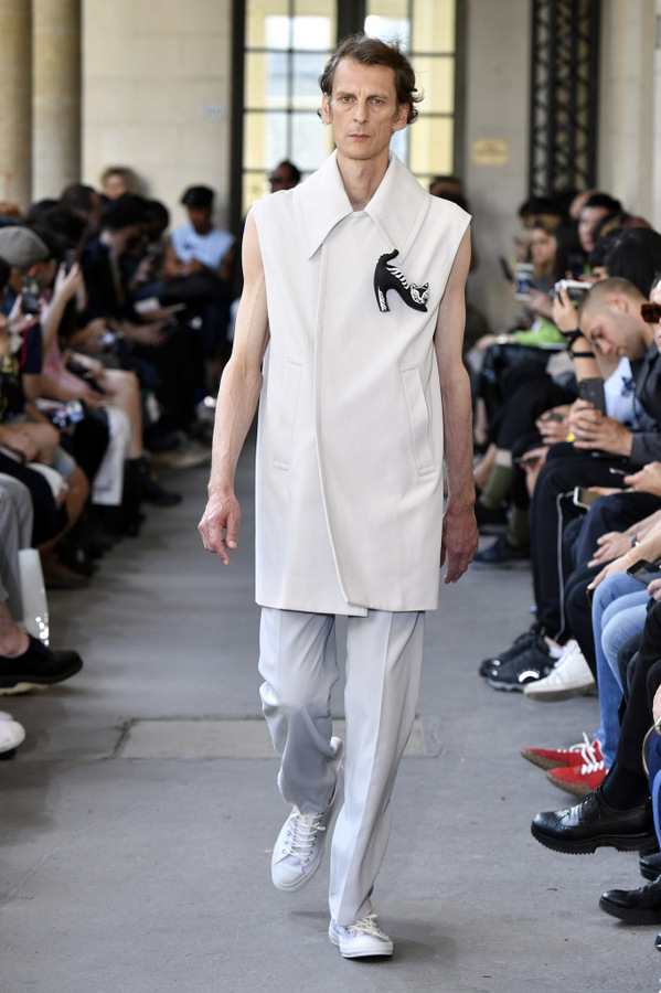 Christian Dada S/S 2019 Christian Dada S/S 2019 Vanity Teen 虚荣青年 Lifestyle & new faces magazine