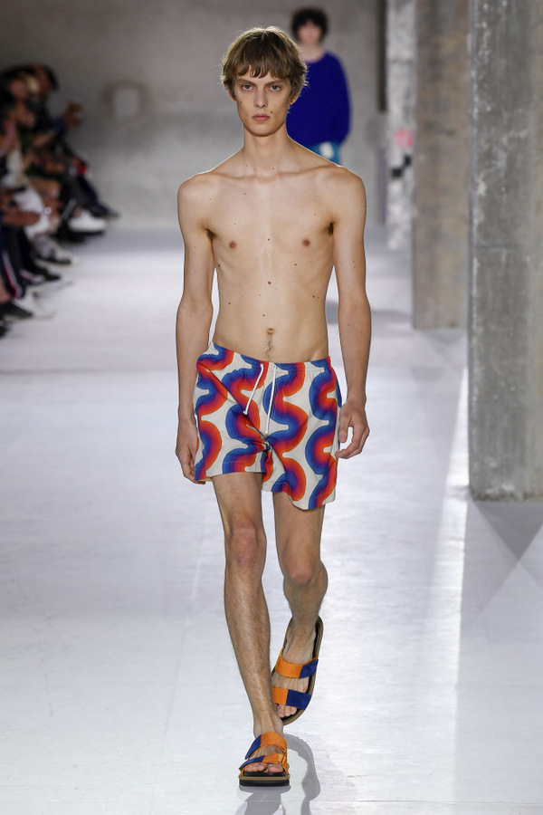 Dries Van Noten S/S 2019 Dries Van Noten S/S 2019 Vanity Teen 虚荣青年 Lifestyle & new faces magazine