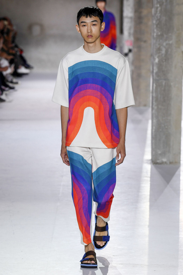 Dries Van Noten S/S 2019 Dries Van Noten S/S 2019 Vanity Teen 虚荣青年 Lifestyle & new faces magazine