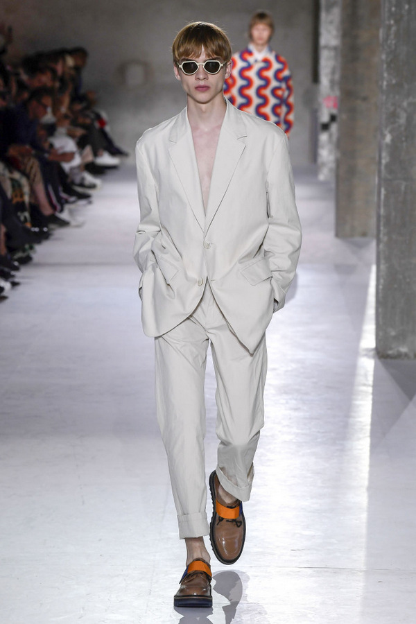 Dries Van Noten S/S 2019 Dries Van Noten S/S 2019 Vanity Teen 虚荣青年 Lifestyle & new faces magazine