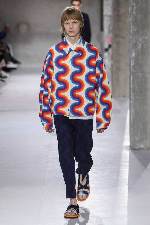 Dries Van Noten S/S 2019 Dries Van Noten S/S 2019 Vanity Teen 虚荣青年 Lifestyle & new faces magazine