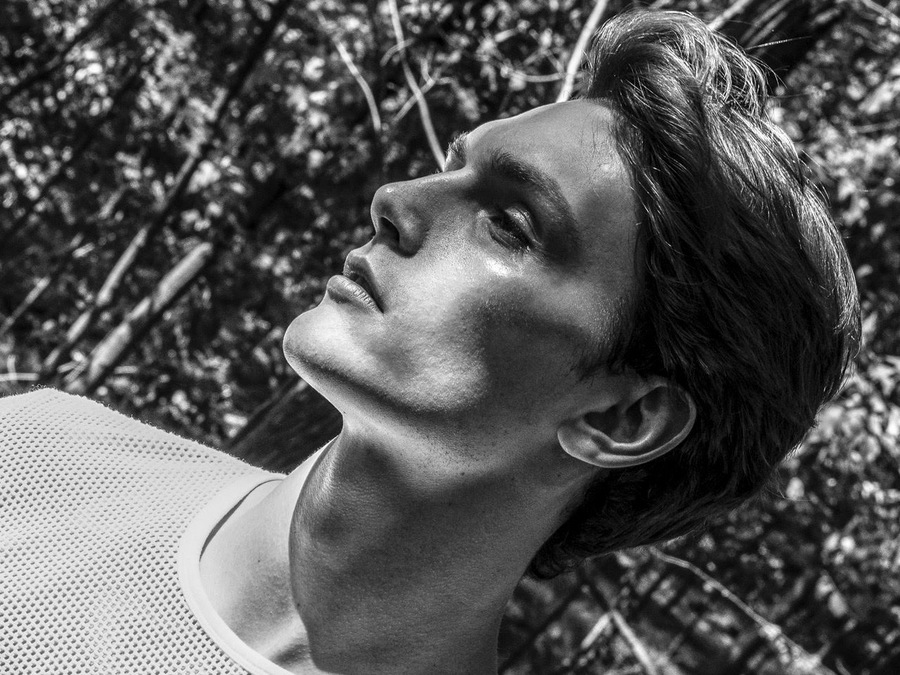 Getting Burned by David Macke Getting Burned by David Macke Vanity Teen 虚荣青年 Lifestyle & new faces magazine