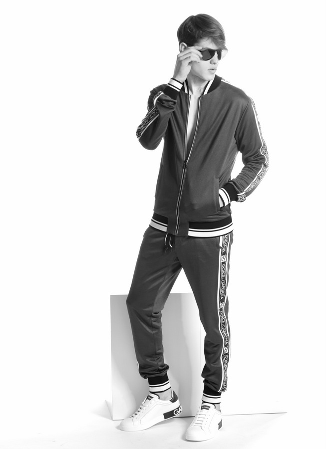 Harel Alon by Stephan Mientus Harel Alon by Stephan Mientus Vanity Teen 虚荣青年 Lifestyle & new faces magazine