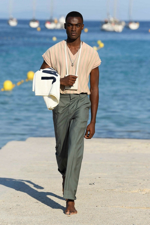 Jacquemus Men's S/S 2019 Jacquemus Men's S/S 2019 Vanity Teen 虚荣青年 Lifestyle & new faces magazine