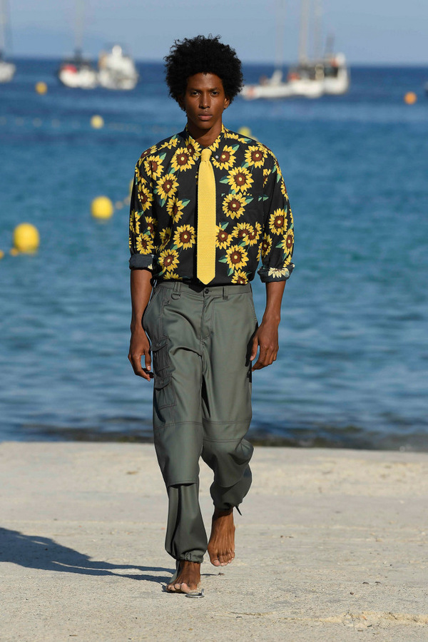 Jacquemus Men's S/S 2019 Jacquemus Men's S/S 2019 Vanity Teen 虚荣青年 Lifestyle & new faces magazine