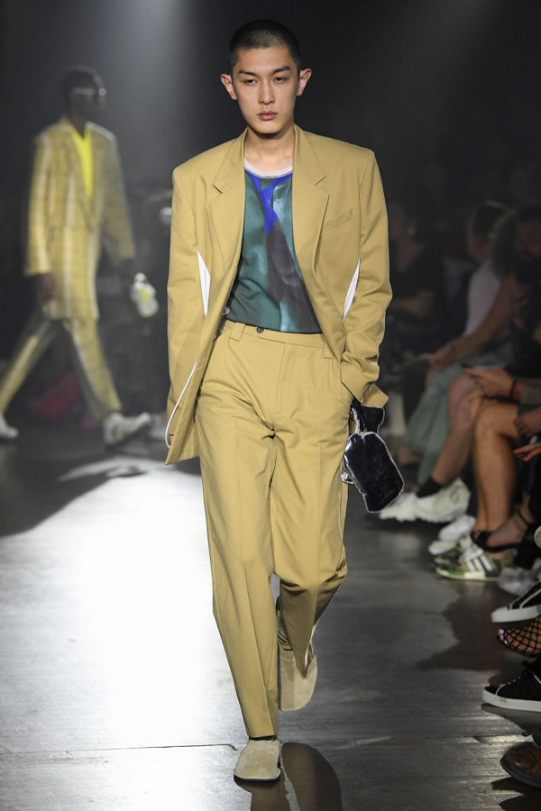 Kenzo S/S 2019 Kenzo S/S 2019 Vanity Teen 虚荣青年 Lifestyle & new faces magazine