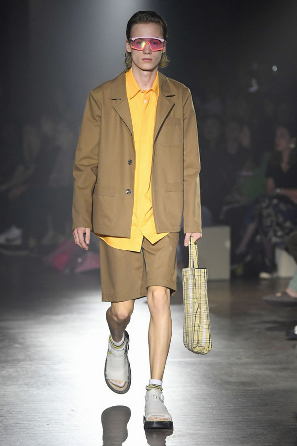 Kenzo S/S 2019 Kenzo S/S 2019 Vanity Teen 虚荣青年 Lifestyle & new faces magazine