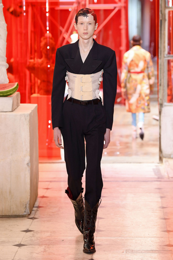 Maison Margiela S/S 2019 Maison Margiela S/S 2019 Vanity Teen 虚荣青年 Lifestyle & new faces magazine